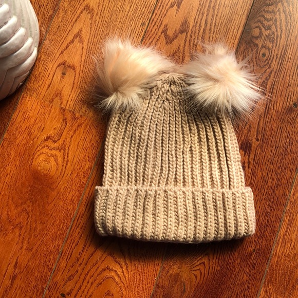 Natasha faux fur double Pom beanie - Picture 2 of 5